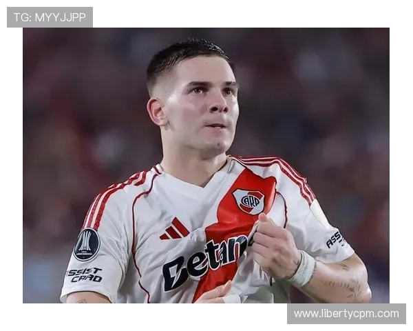 马斯坦托诺受球迷支持直抵内心