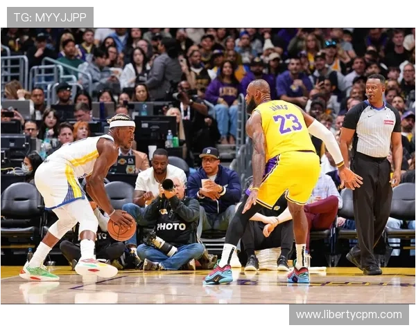 勇士夏季仍关注詹姆斯去向